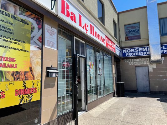 Banh Mi Ba Le by null