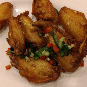Hing Kee Restaurant - The chicken wings... Also super meh, reminded me of buffet chicken wings, unfloured and deep fried - Vietnamese Near Me - Chicago, Illinois Hing Kee Restaurant - The chicken wings... Also super meh, reminded me of buffet chicken wings, unfloured and deep fried - Vietnamese Near Me - Chicago, Illinois