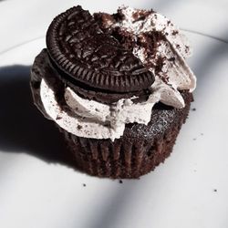 Ross's SHOP 'n SAVE - the best oreo cupcakes, 4.50 for a half dozen!
