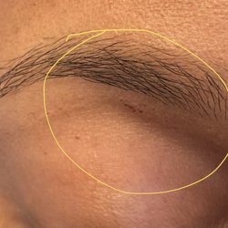 Binni’s Browbar - Brows aren't clean and she made me bleed