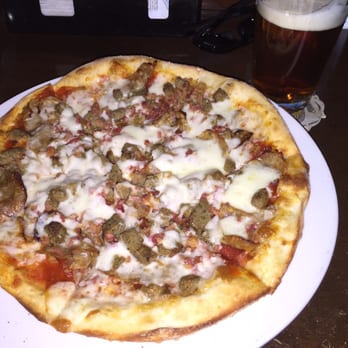 The Rusty Onion - Highly recommend this pizza, trust me if you like Sausage, Bacon, Ham, Pepperoni, the HOT CARNIVORE is what you want! - Pizza Near Me - Charlotte, North Carolina