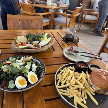 Bear at Stanly Ranch - Outdoor - New American Near Me - Napa, California
