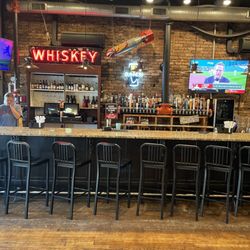 Village Pizza - Bar area