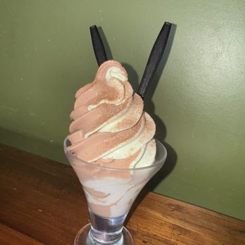 A-Mari-Mix Restaurant - Horchata/chocolate swirl ice cream - Mexican Near Me - Miami, Florida