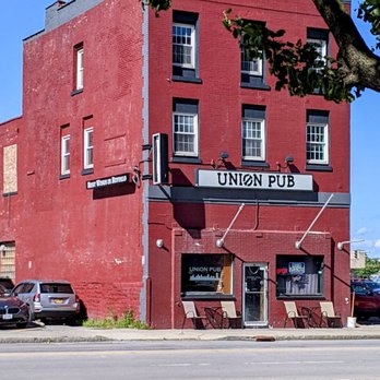 Union Pub - a red brick building on a street corner - Pubs Near Me - Buffalo, New York