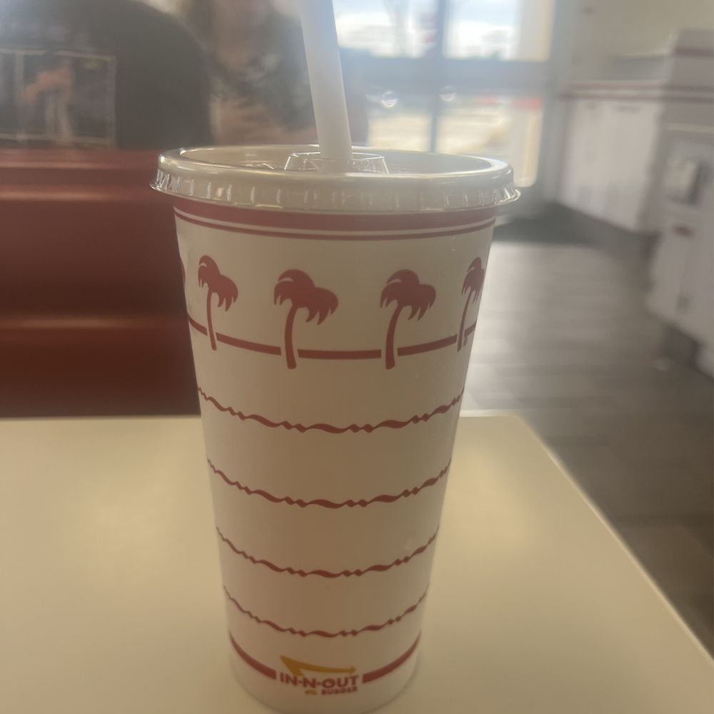 In-N-Out Burger - Pink Lemonade - Burgers Near Me - Long Beach, California In-N-Out Burger - Pink Lemonade - Burgers Near Me - Long Beach, California