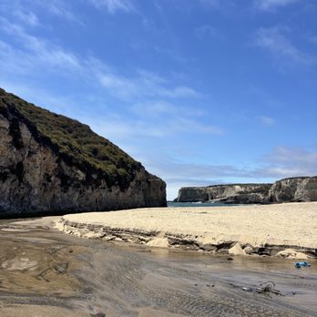 Bonny Doon Beach - Beaches Near Me - Santa Cruz, California