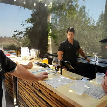 Miramonte Winery - Wineries Near Me - Temecula, California