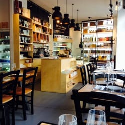 Ergon - Intérieur avec vue sur le côté épicerie