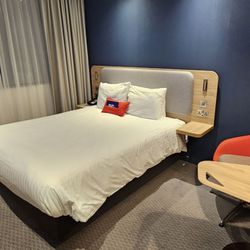Holiday Inn Express - Inside view room 206