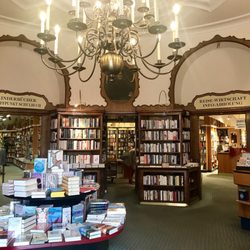 ÖBV ÖBV Handelsges.m.b.H. - Buchhandlung - Inside