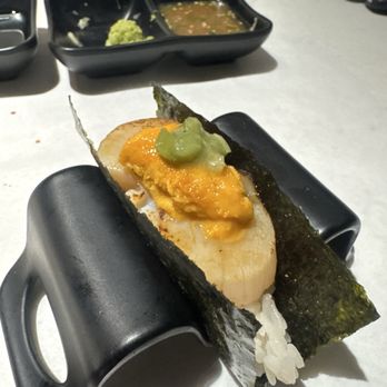 The Bar - Hand Rolls by Seabutter  - Uni - Scallop - Sushi Bars Near Me - El Segundo, California