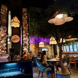 Wooden Pearl - Interior