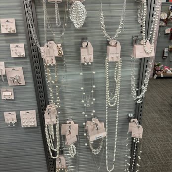 Kohl's - Who doesn't love pearls - Department Stores Near Me - SAN JOSE, California Kohl's - Who doesn't love pearls - Department Stores Near Me - SAN JOSE, California
