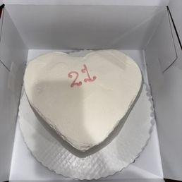 The plain cake I received The plain cake I received