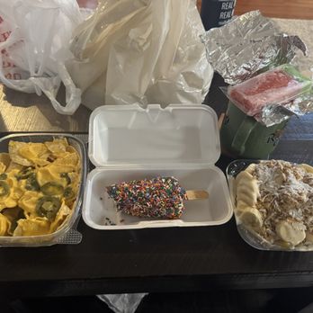 La Real Michoacana - Snacks and the Sopranos... - Ice Cream & Frozen Yogurt Near Me - Pomona, California La Real Michoacana - Snacks and the Sopranos... - Ice Cream & Frozen Yogurt Near Me - Pomona, California