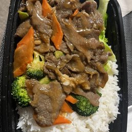 Beef and Broccoli on Rice Beef and Broccoli on Rice