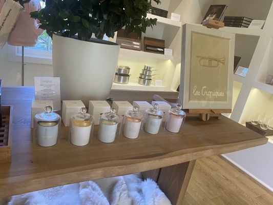 Finesse, The Store by null