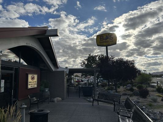 BJ’s Barbecue by null