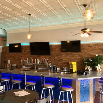 Brushy Mountain Brews - Bar - Wine Bars Near Me - Taylorsville, North Carolina Brushy Mountain Brews - Bar - Wine Bars Near Me - Taylorsville, North Carolina