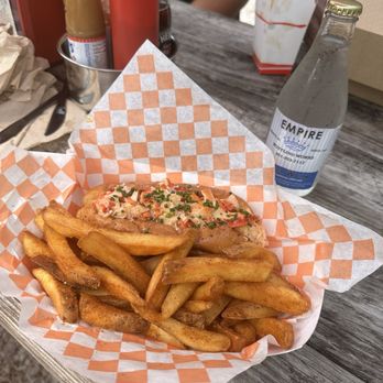 Dune Brothers - New American Near Me - Providence, Rhode Island