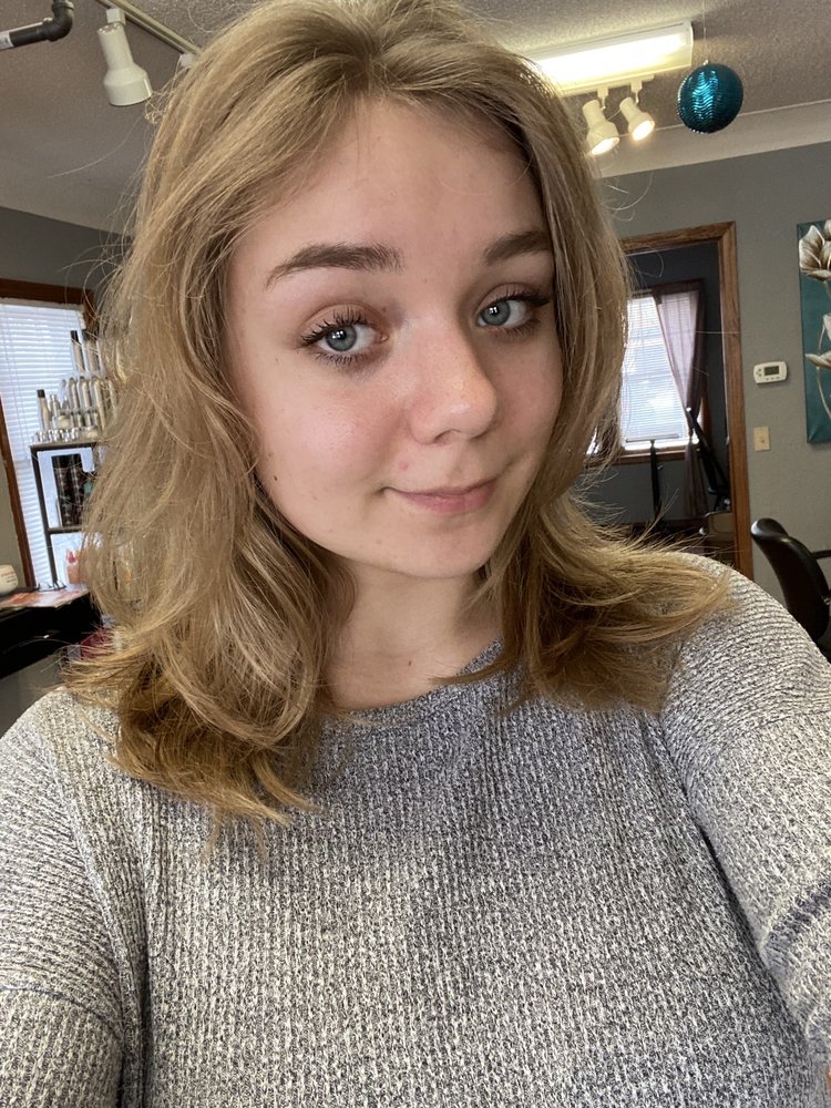 TANGLES SALON & SPA Updated July 2024 133 2nd Ave SE, Hutchinson