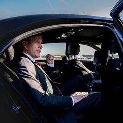 Palm Beach Limo And Car Services - Luxury chauffeured service palm beach FL