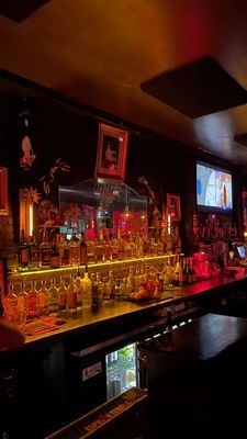 Ethyl's Bar & Restaurant by null