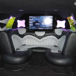 Going Green Limousine - 18 passenger Cadillac Escalade stretch SUV. Classic elegance for limo charters: weddings, proms, birthdays, pub crawls, more