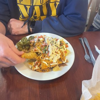 La Villa Grill & Bar - Nachos - Mexican Near Me - Portland, Oregon