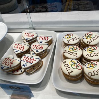 The Dog Bakery - Seasonal cookie - Pet Stores Near Me - Long Beach, California The Dog Bakery - Seasonal cookie - Pet Stores Near Me - Long Beach, California