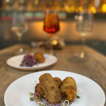 Osteria valpo - Bite me!... Potatoes croquet with vegetables - Food Court Near Me - Lucerne, LU Osteria valpo - Bite me!... Potatoes croquet with vegetables - Food Court Near Me - Lucerne, LU