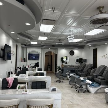 Barbie Nails Spa - Nail Salons Near Me - Phoenix, Arizona