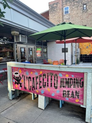 'L' Cafecito Jumping Bean by null