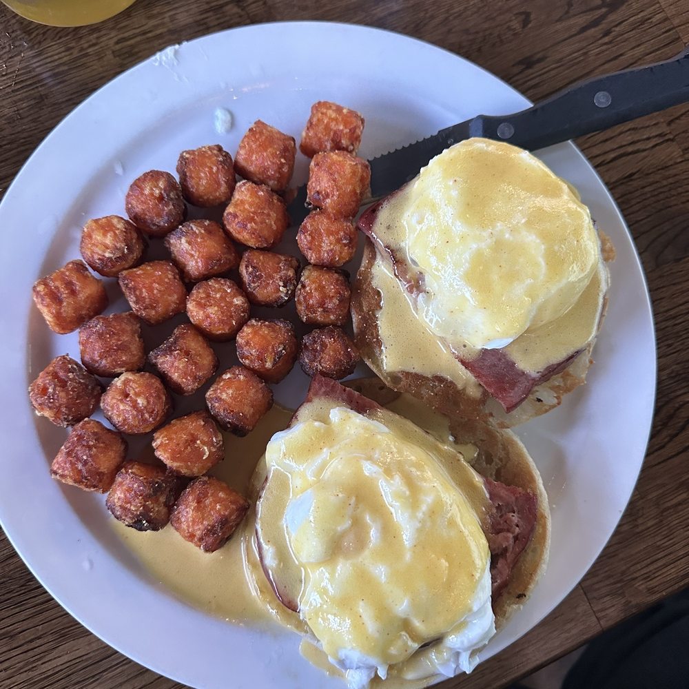 Over Easy - Paradise Valley - Eggs Benedict with sweet potatoe tots. - Breakfast & Brunch Near Me - Phoenix, Arizona Over Easy - Paradise Valley - Eggs Benedict with sweet potatoe tots. - Breakfast & Brunch Near Me - Phoenix, Arizona