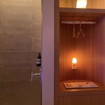 SpaceTime Floatation Center - Float Spa Near Me - Chicago, Illinois