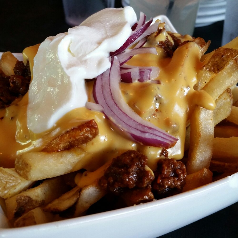 Eden Bar - Chili fries - Bars Near Me - Maitland, Florida