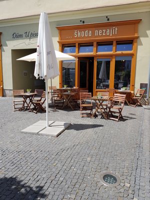 ...škoda nezajít by null