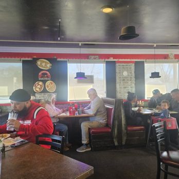 Abracadabra's - Pocatello - The dining area - so fun. Top hats for the pendant lights above the booths. - Breakfast & Brunch Near Me - Pocatello, Idaho