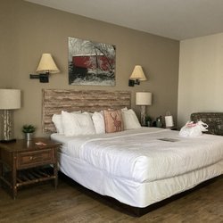 Abe Martin Lodge Brown Co State Park - Hotel Room