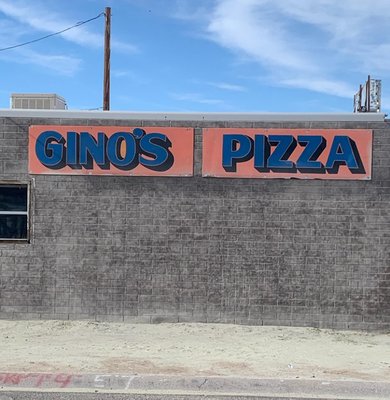 Gino's Pizza by null