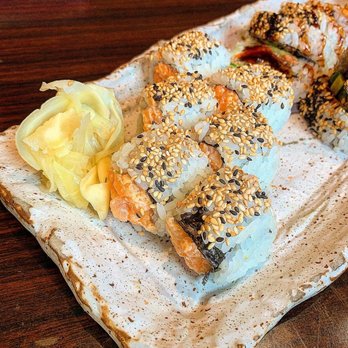 Sushi Umi - Chopped scallop roll - Sushi Bars Near Me - North Vancouver, British Columbia Sushi Umi - Chopped scallop roll - Sushi Bars Near Me - North Vancouver, British Columbia