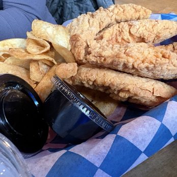 The Goat Pub and Grill - Chicken tenders and chips - Pubs Near Me - Rockford, Illinois The Goat Pub and Grill - Chicken tenders and chips - Pubs Near Me - Rockford, Illinois