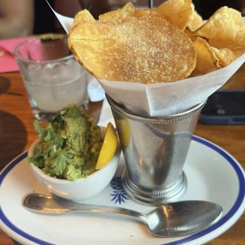Hudson House - Chips & Guac - Seafood Near Me - Houston, Texas