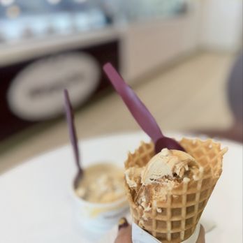 Häagen-Dazs - Desserts Near Me - Eastvale, California