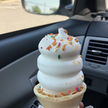 Dairy Queen Grill & Chill - Asked for a twist cone with sprinkles. I received a vanilla cone with 5 sprinkles (AND some peanut dust which I did NOT ask for)?! - Fast Food Near Me - Mt Juliet, Tennessee Dairy Queen Grill & Chill - Asked for a twist cone with sprinkles. I received a vanilla cone with 5 sprinkles (AND some peanut dust which I did NOT ask for)?! - Fast Food Near Me - Mt Juliet, Tennessee