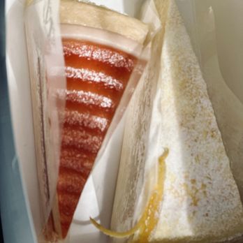 Waikiki Tea - Guava slice and Lemon Citrus slice 08/10/25 - Desserts Near Me - Honolulu, Hawaii Waikiki Tea - Guava slice and Lemon Citrus slice 08/10/25 - Desserts Near Me - Honolulu, Hawaii