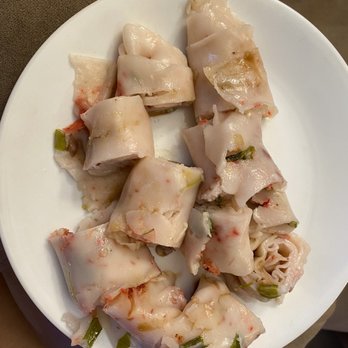 Chi Kong Look Funn Factory - Char siu look funn after I cut it up - Chinese Near Me - Honolulu, Hawaii Chi Kong Look Funn Factory - Char siu look funn after I cut it up - Chinese Near Me - Honolulu, Hawaii