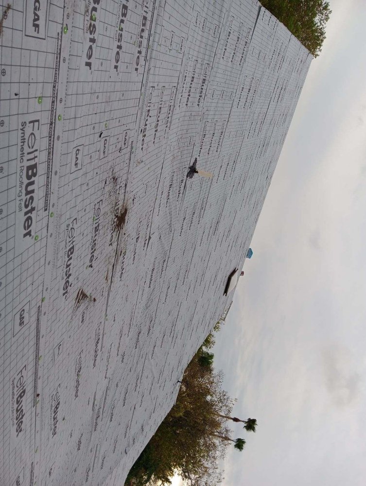 Slide of Rubio R Roofing