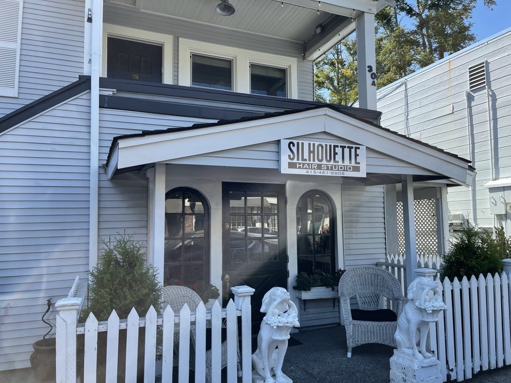 Silhouette Hair Studio Logo